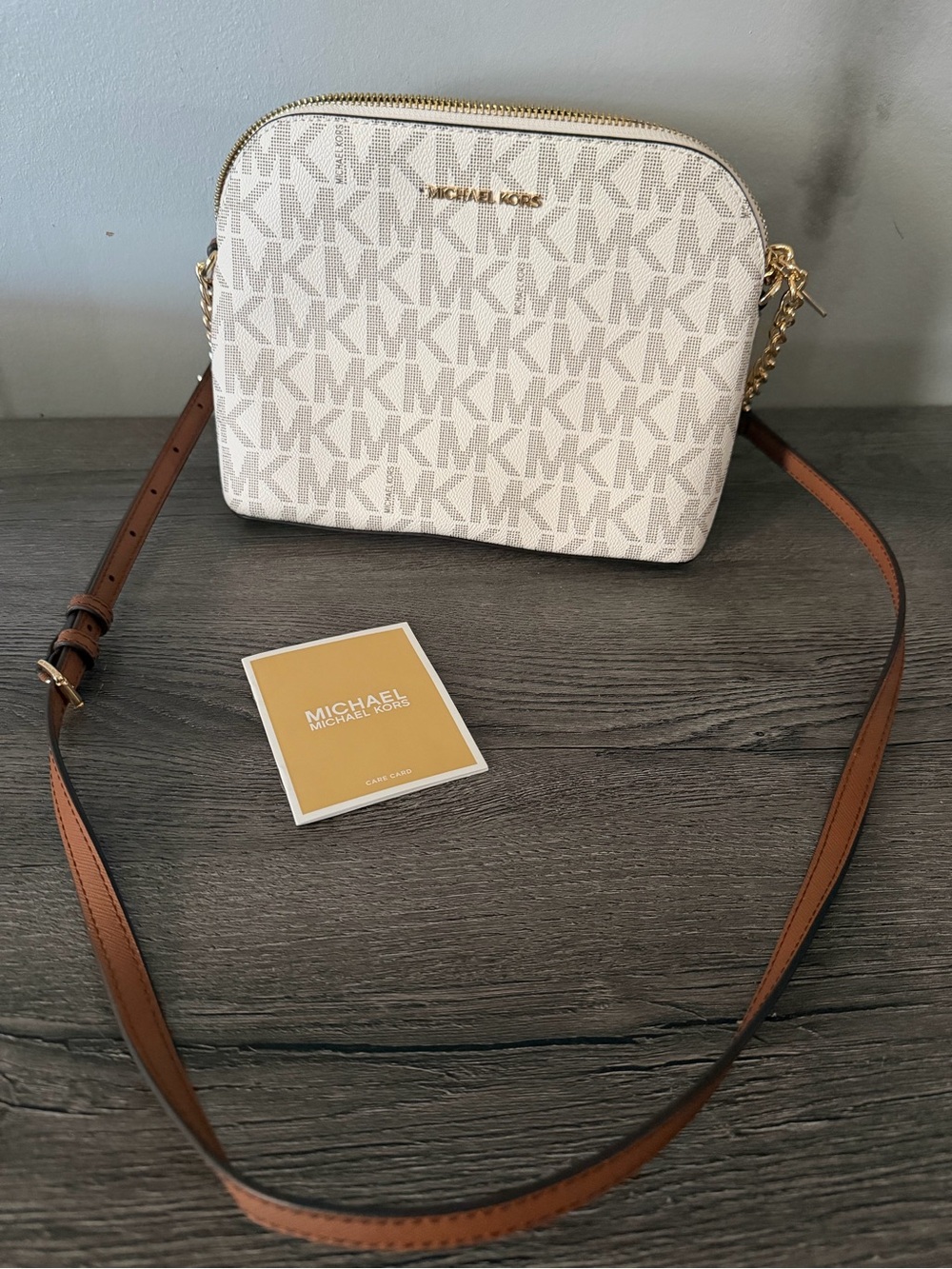 Michael Kors Jet Set Cindy Dome Crossbody Bag